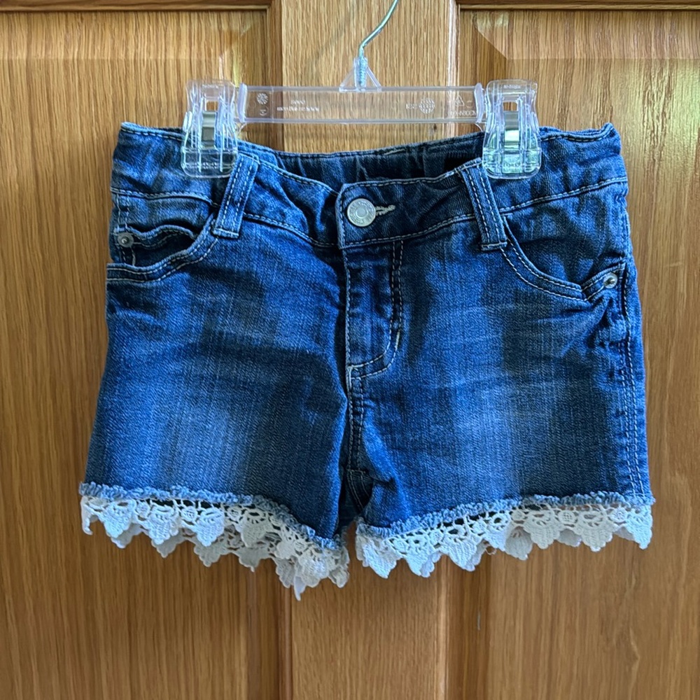 Girl’s shorts